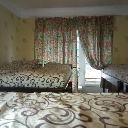 Hostel Dyukovskiy Kiev Esterno foto
